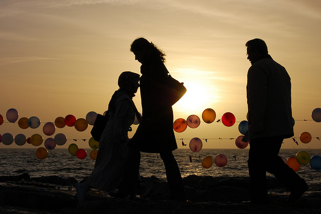 'Lives Passing' by Helen Simpson